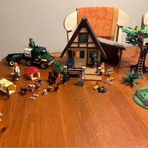 Playmobil 4207 Camping House + Extra Accesories